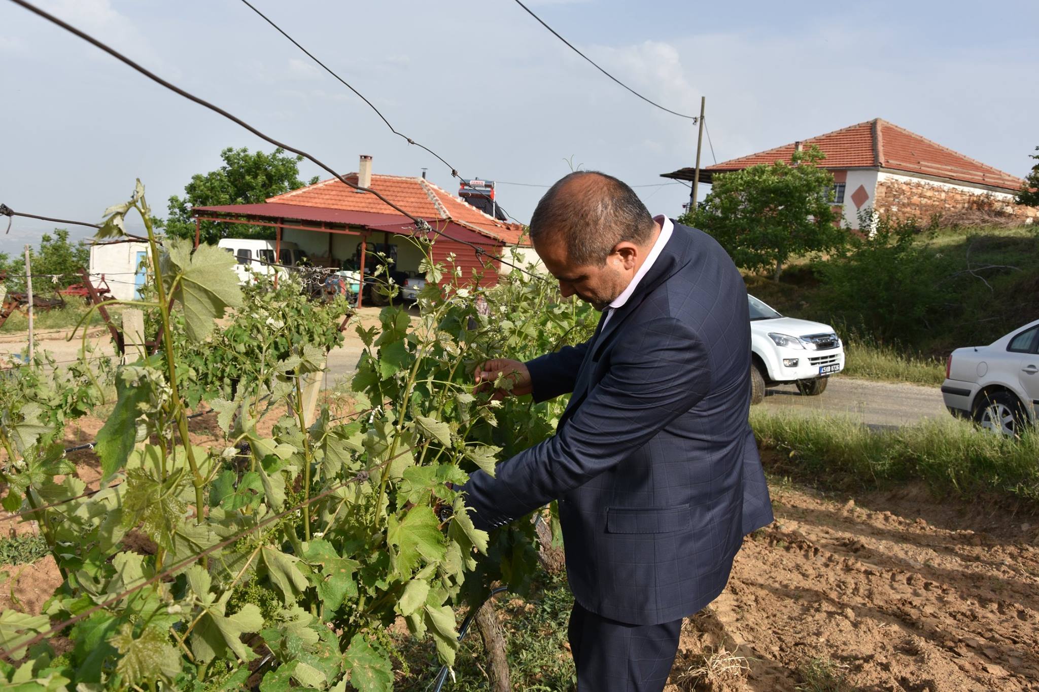 Başkan Uçak, Afet bölgelerinde incelemeler de bulundu.
