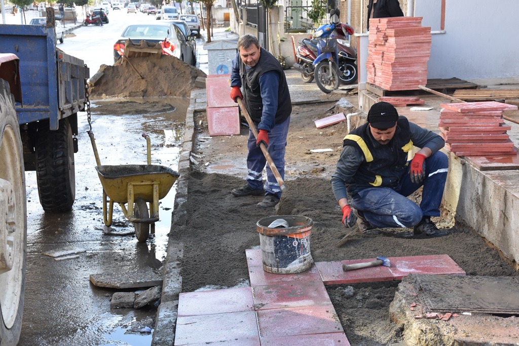 Alaşehir Belediyesi  Çalışıyor Sorunlar Çözülüyor