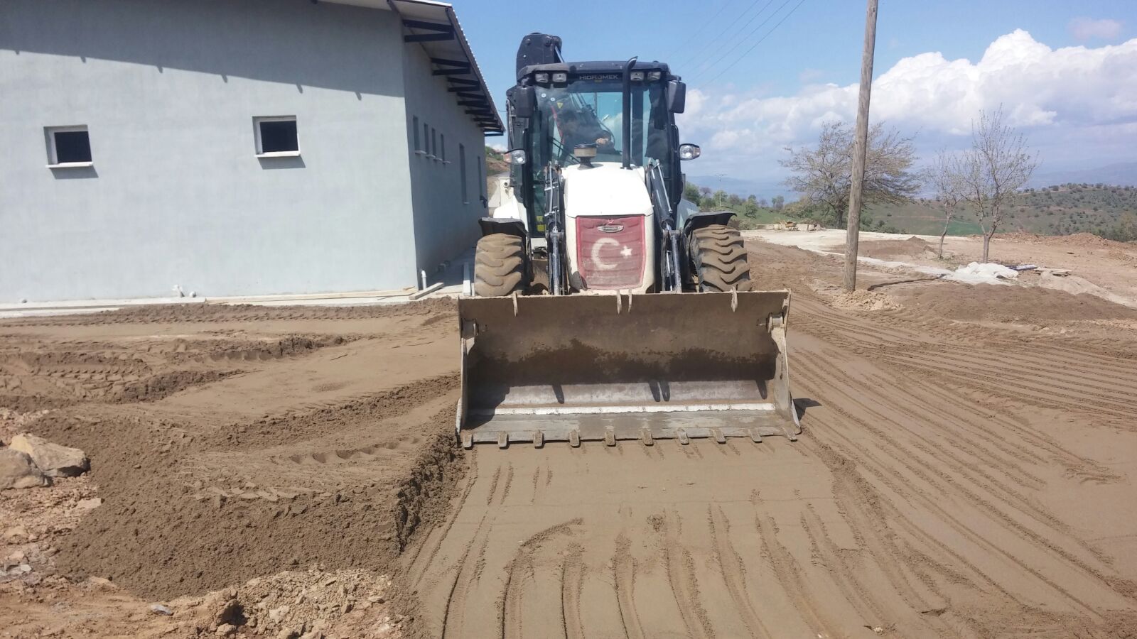 Alaşehir Belediyesi Horzumalayaka Ve Uluderbent Mahallesinde Çalışmalar Devam Ediyor