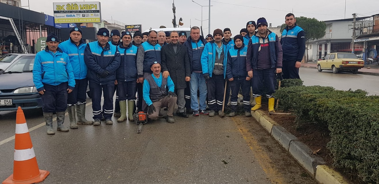 ALAŞEHİR’DE SOĞUKLAR HİZMETE ENGEL DEĞİL