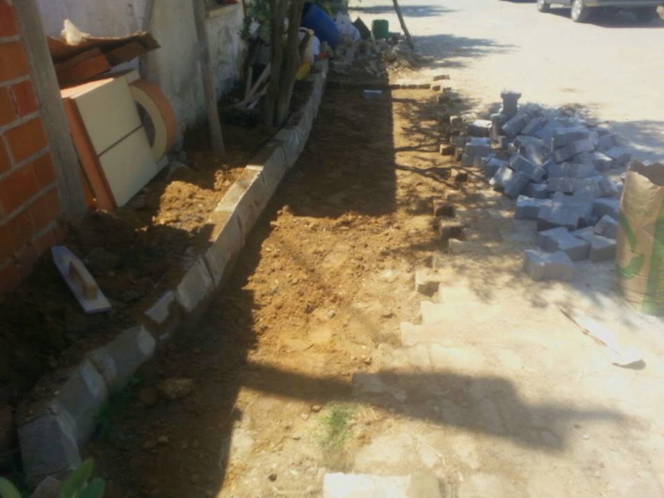 ALAŞEHİRDE BOZUK YOL KALMAYINCAYA KADAR ÇALIŞACAĞIZ