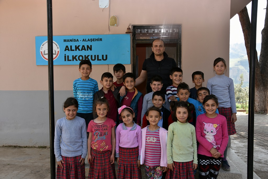 Alhan İlkokulu Öğrencilerinden Başkan Karaçoban'a Teşekkür