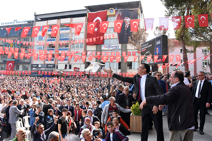 BAŞKAN ÖKÜZCÜOĞLU, 71 YIL SONRA BAYRAĞI DEVRALDI