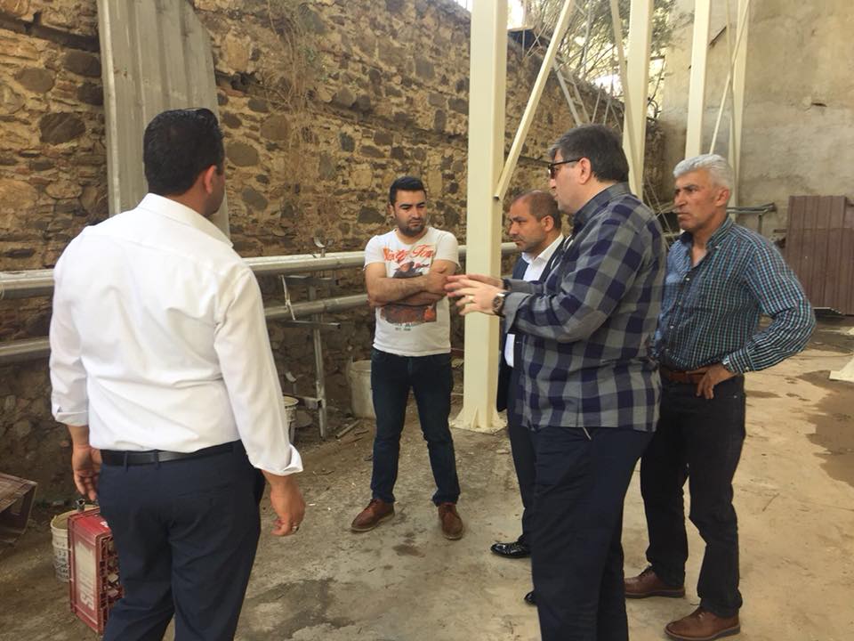 Başkan Uçak, Alaşehir Sarıkız Maden Suyu Fabrikasını ziyaret etti.