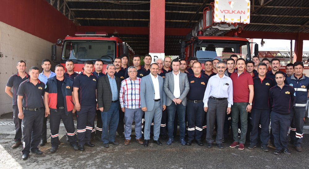 Başkan Uçak itfaiye personeli ile bir araya geldi