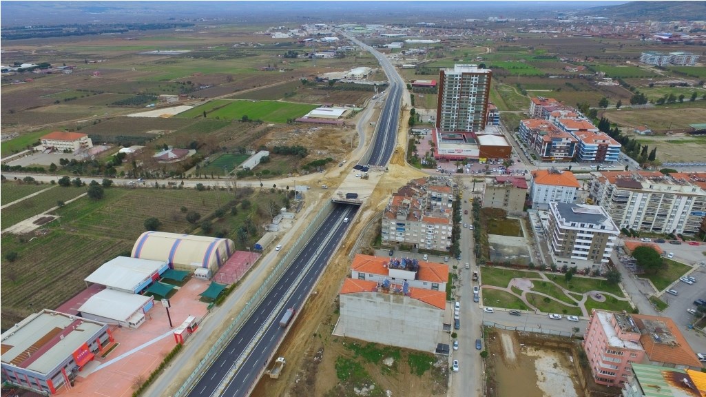 BU KAVŞAK ALAŞEHİR'E HAYAT VERECEK