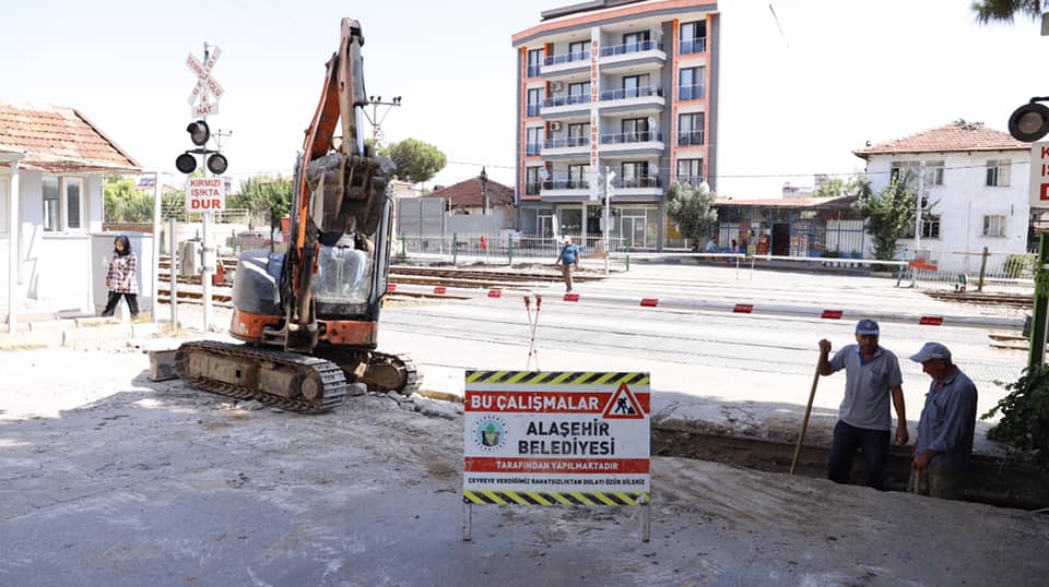 Ekiplerimiz 11 farklı noktada çalışmalarına ara vermeden devam ediyor. Ekibime çok teşekkür ediyorum 