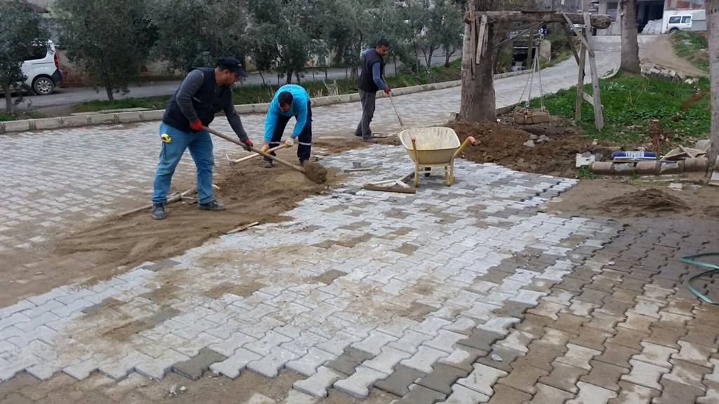 Fatih Mahallesine Kilit Parke Tamiratı