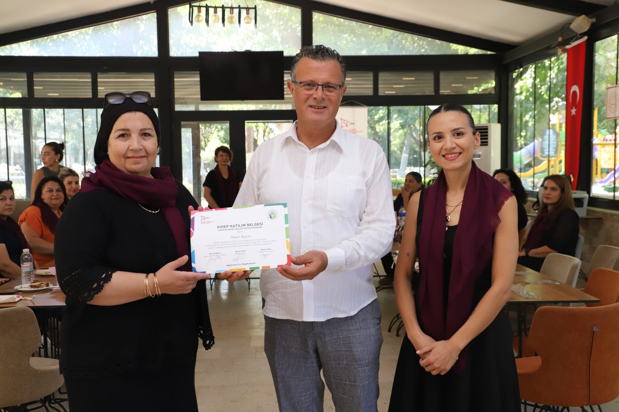  Kadının İnsan Hakları Eğitim Programı Sertifika Töreni