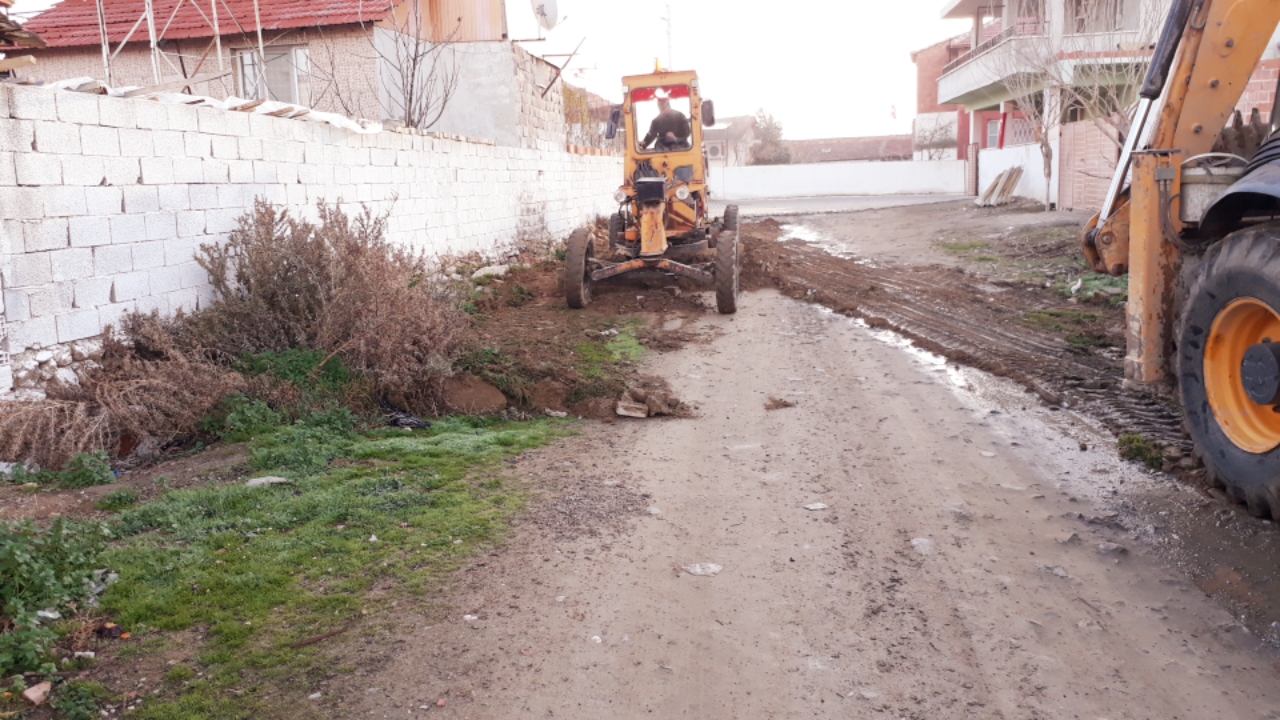 Kavaklıdere ve Tepeköy Mahallesinde Yol Düzenleme Çalışması