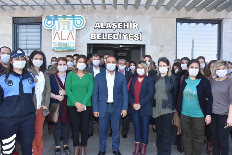 KOCAMAN SAVAŞ VEREN MİNİK YÜREKLERİN HER ZAMAN YANINDAYIZ…