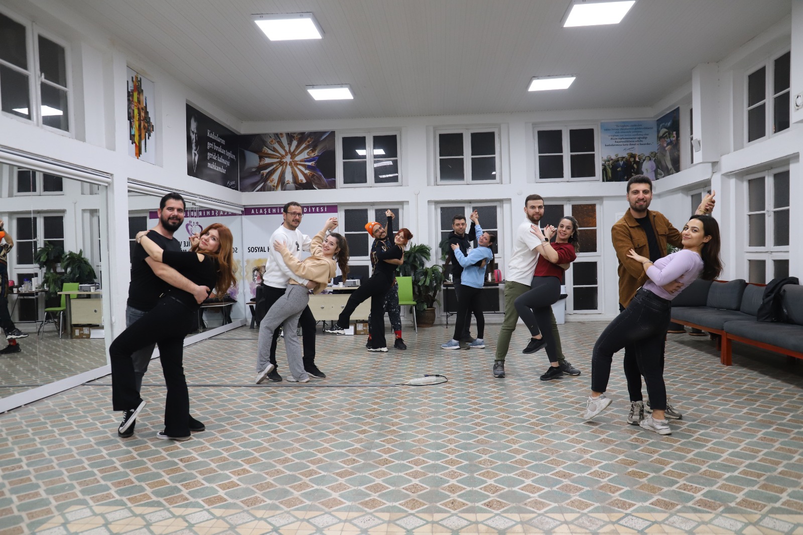 Latin Dansları Kursumuza İlgi Büyük