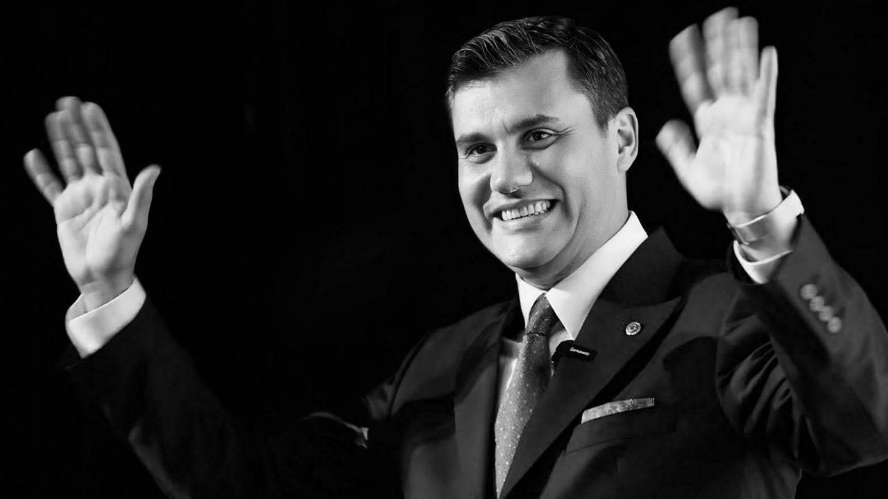 Mekanın Cennet Olsun Ferdi Başkan, Işıklar İçinde Uyu 