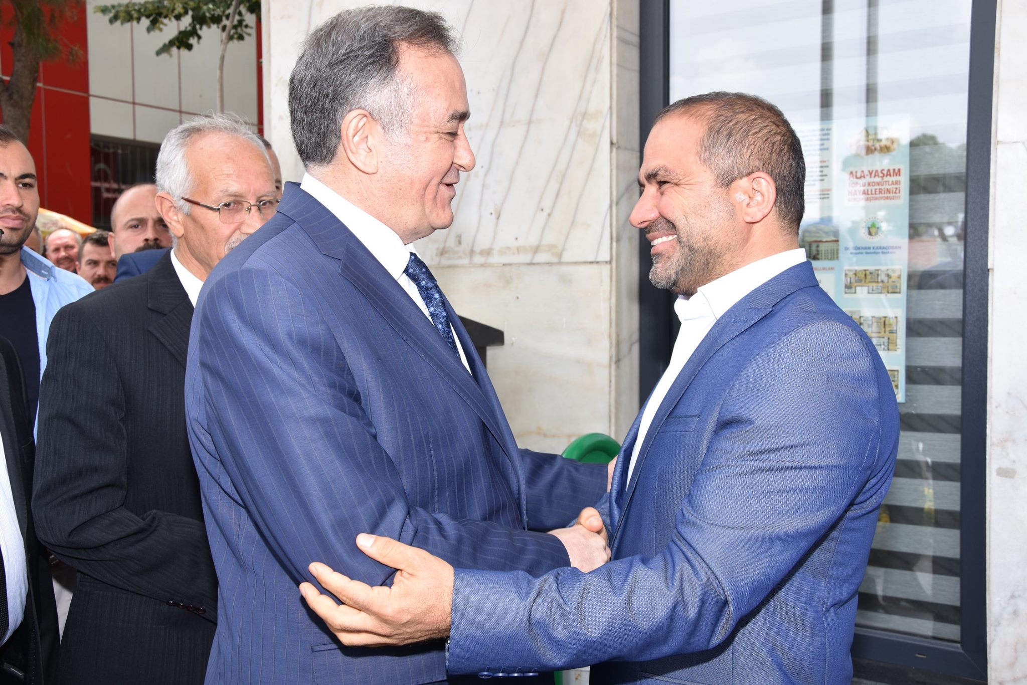 MHP Grup Başkan Vekili Syn. Erkan Akçay Başkan Uçak'a hayırlı olsun ziyaretin de bulundu.