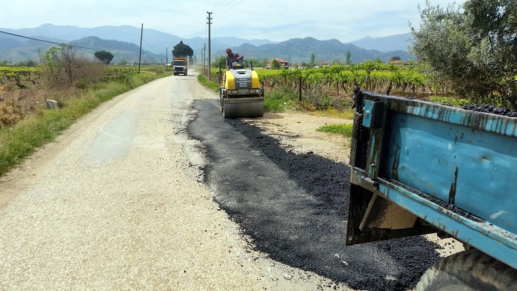 Örnekköy Mahallesinde Yol Çalışması Başladı