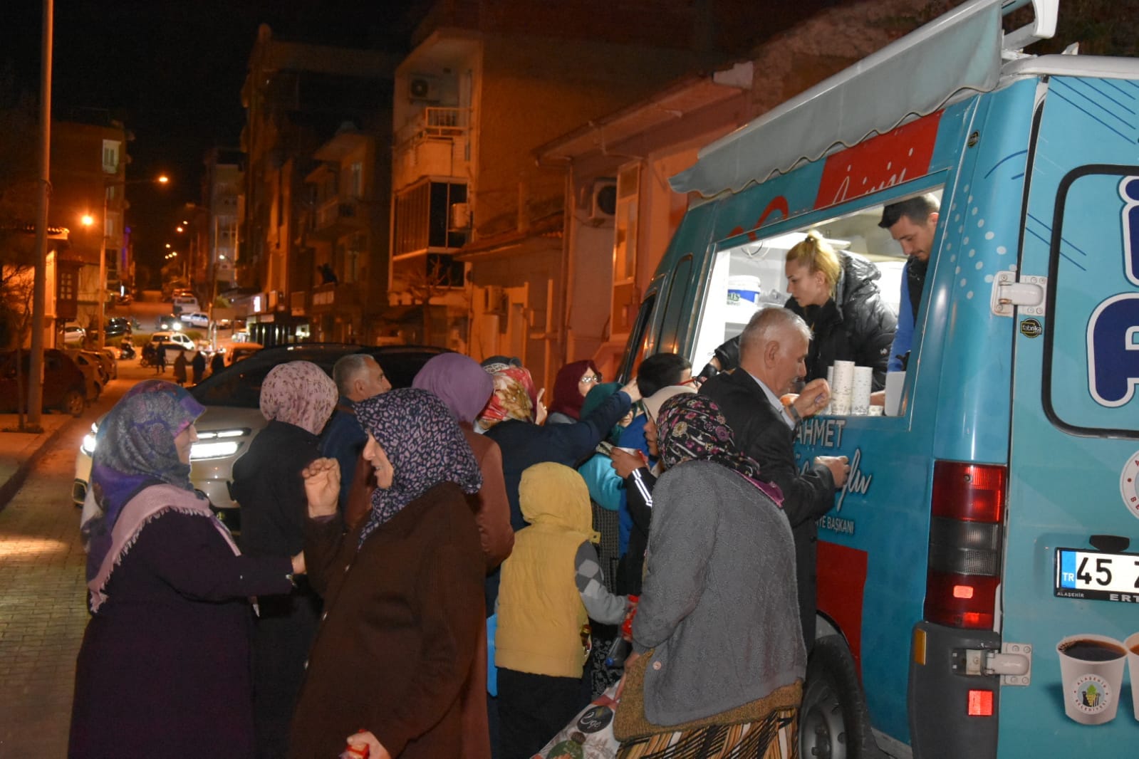 Ramazan ayı  programlarımız kapsamında, ikram aracımız her gece teravih namazı sonrası belirli Camii'lerde İkram dağıtacaktır.