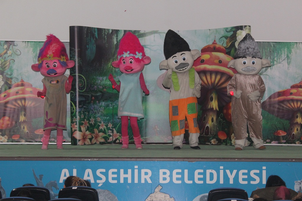 Troller Alaşehir'de