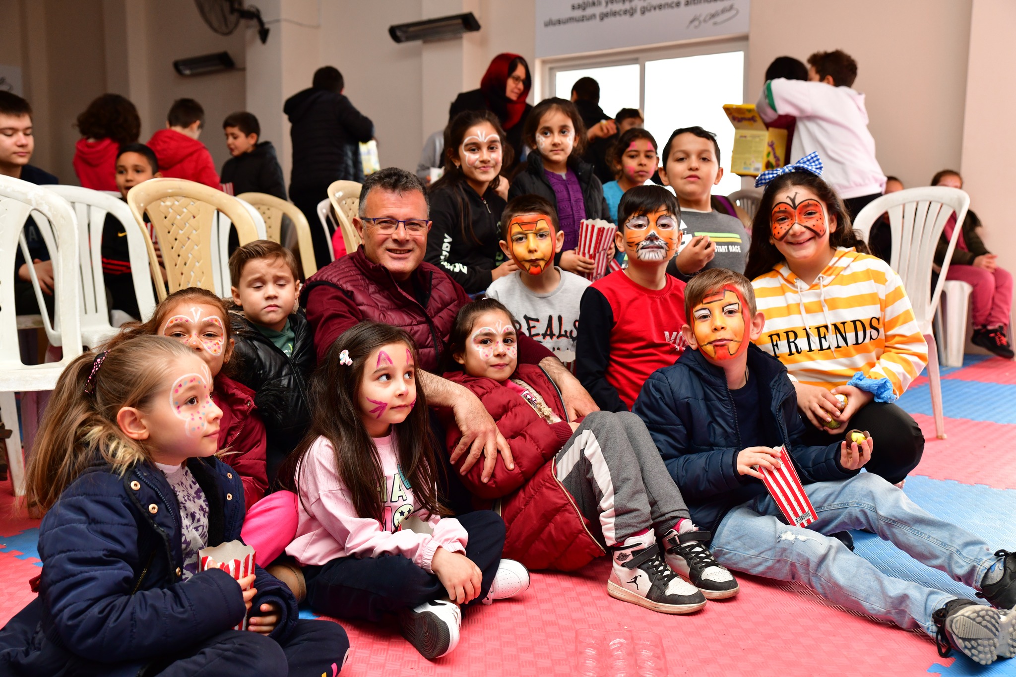 YARIYIL ÇOCUK FESTİVALİMİZ YÜZLERİ GÜLDÜRDÜ