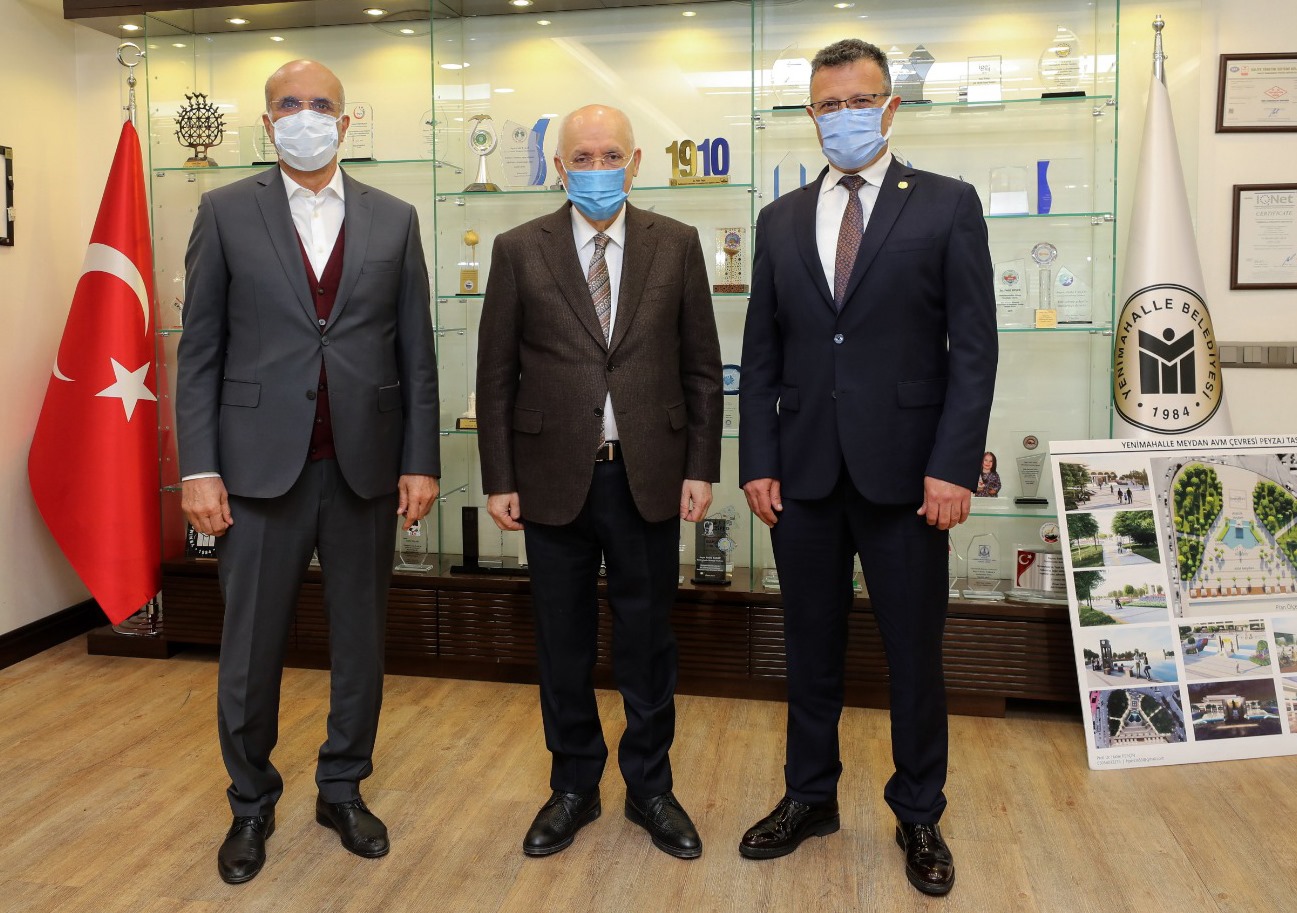 Yeni Mahalle Belediye Başkanı Fethi Yaşar'ı Makamında Ziyaret Ettik