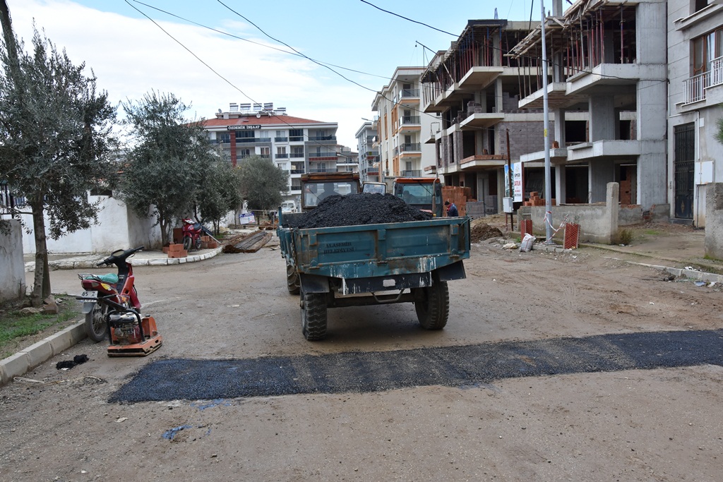Yeni Mahalle ve Kurtuluş Mahallesinde Asfalt Çalışması