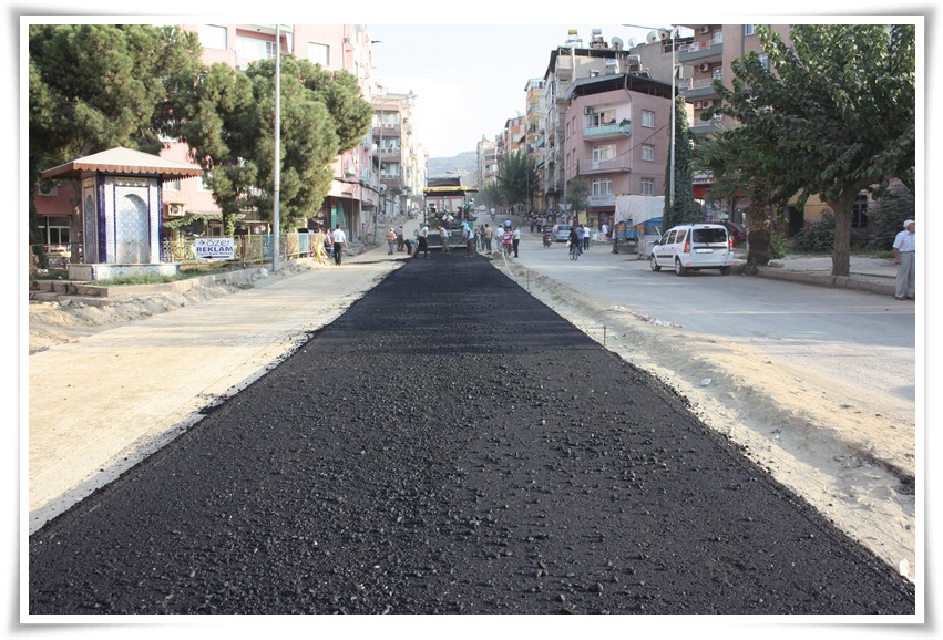 Atatürk Bulvarı’nda çalışmalar tam gaz sürüyor