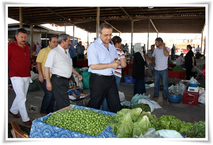 Başkan Karaçoban, Pazar Esnafını Gezdi