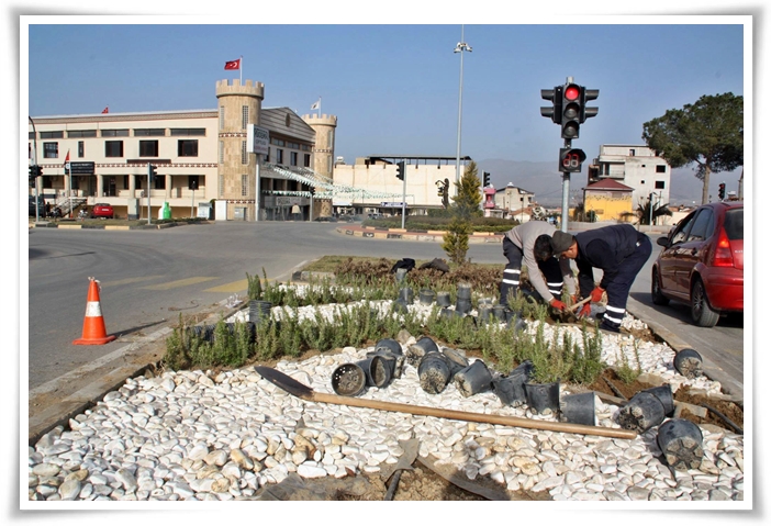 Yeşil Alanlarda Kış Bakımı Yapıldı