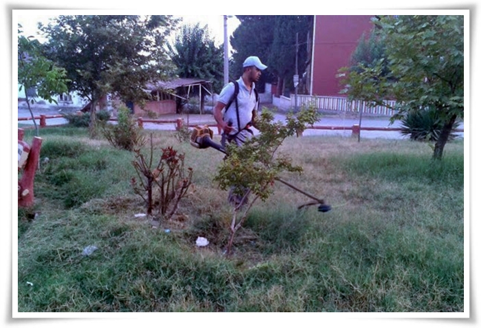 Yeniköy Mahallesinde Park Bahçe Çalışmaları