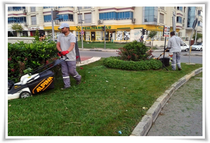 Park Bahçeler Müdürlüğünden Yoğun Mesai