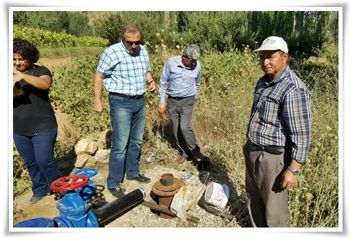 Mahallelerdeki Sorunları Yerinde İnceliyor