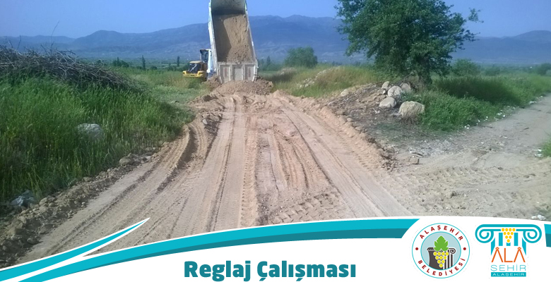 GÜMÜŞÇAY MEZARLIK YOLU REGLAJI YAPILDI