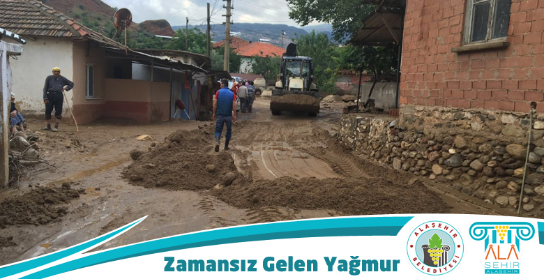 ZAMANSIZ GELEN YAĞMURA GÖBEKLİ MAHALLESİ TESLİM OLDU