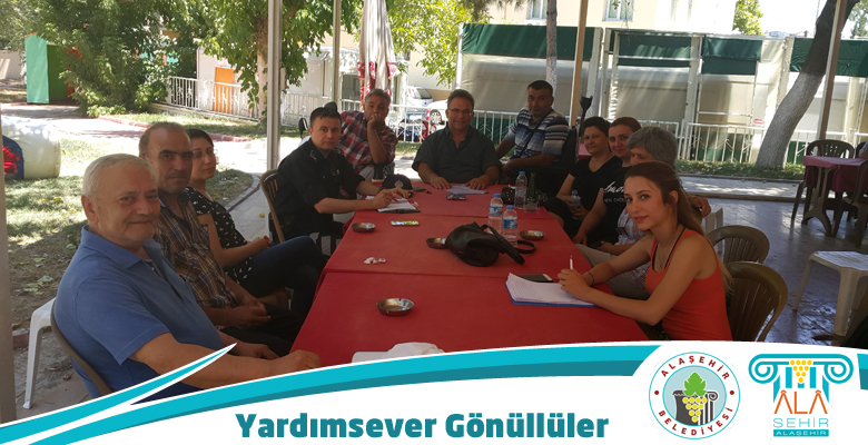 YARDIMSEVER GÖNÜLLÜLER İŞ BAŞINDA