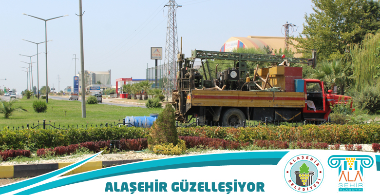 BÜYÜKŞEHİR ÇALIŞIYOR ALAŞEHİR GÜZELLEŞİYOR