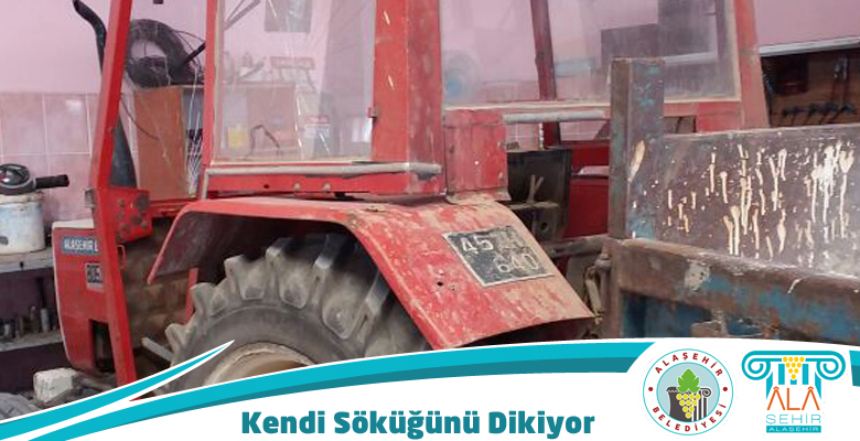 KENDİ SÖKÜĞÜNÜ KENDİ DİKİYOR