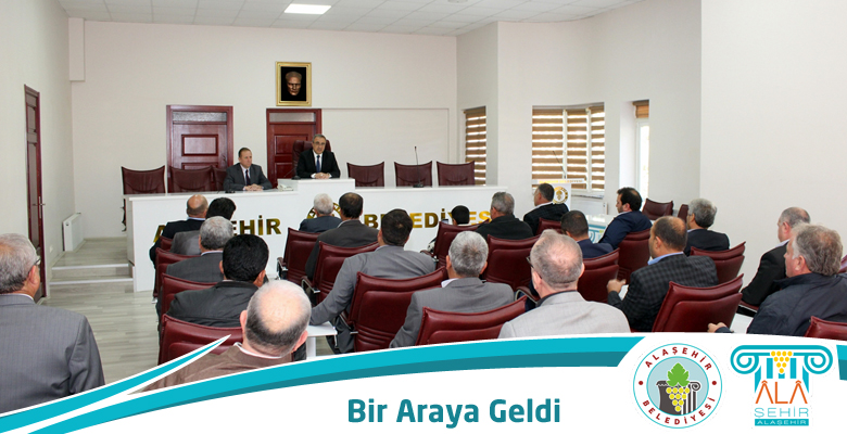 BAŞKAN KARAÇOBAN MUHTARLARLA BİR ARAYA GELDİ
