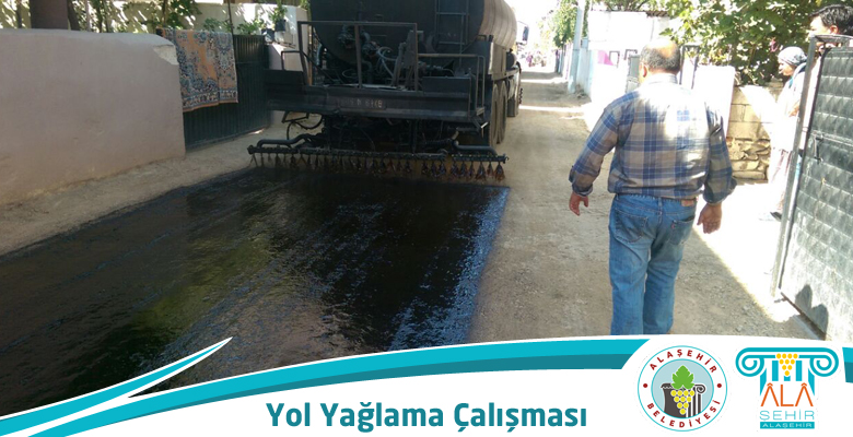 GÜMÜŞÇAY MAHALLESİNİN YOLLARINA ASFALT ÖNCESİ YAĞLAMA ÇALIŞMASI YAPILDI
