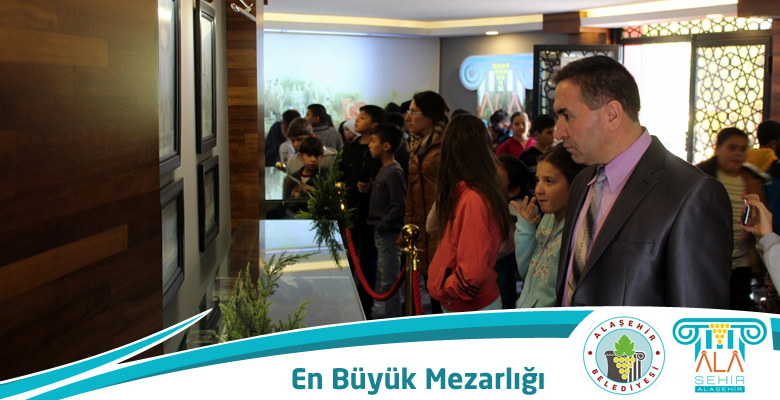EN BÜYÜK MEZARLIĞI OLAN GELİBOLU’MUZ VAR