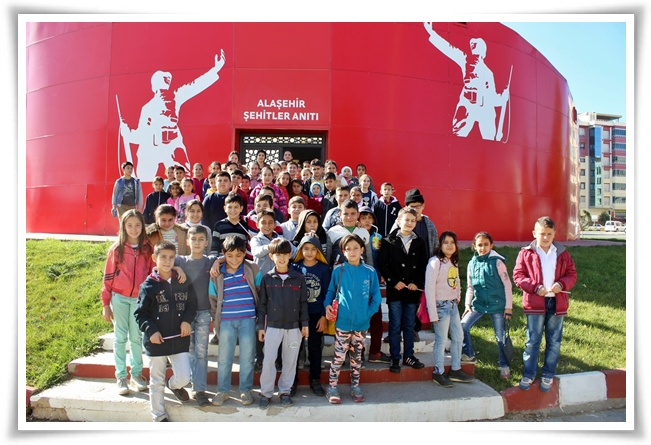 en_buyuk_mezarligi-5
