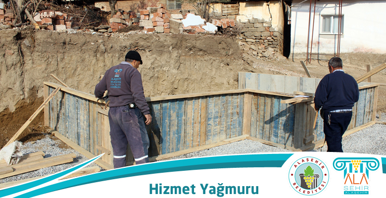 GÖBEKLİ MAHALLESİNE HİZMET YAĞIYOR