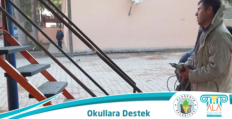 KENAR MAHALLE OKULLARINA DA DESTEK BELEDİYEDEN