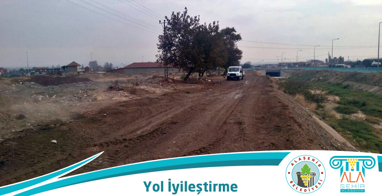 SARIKIZ DERESİNE YOL İYİLEŞTİRMESİ YAPILDI