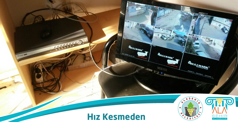 ELEKTİRK SERVİSİ ÇALIŞMALARINA HIZ KESMEDEN DEVAM EDİYOR