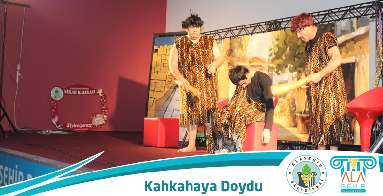 Alaşehirliler Kahkahaya Doydu