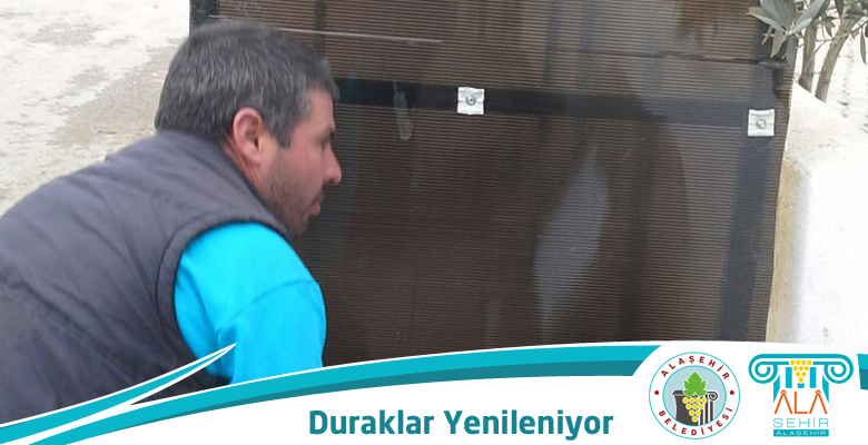 YOLCU DURAKLARI YENİLENİYOR