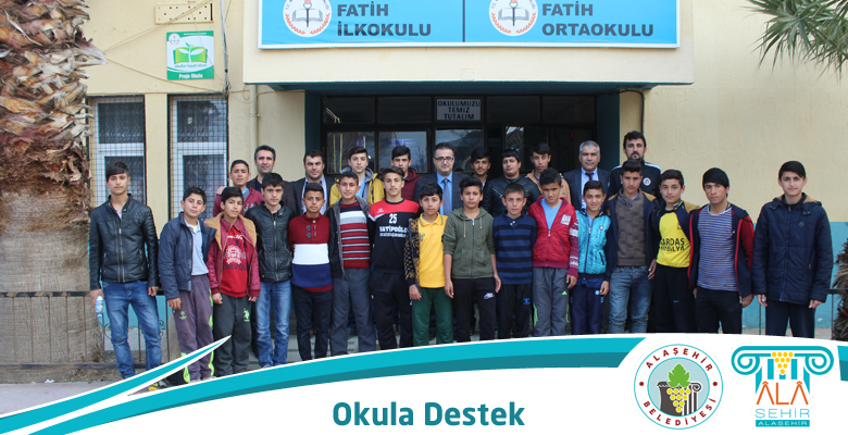 ALAŞEHİR BELEDİYESİNDEN  ŞAMPİYON FATİH ORTAOKULUNA DESTEK