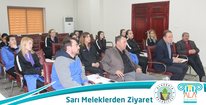YARI FİNAL  MAÇLARI ÖNCESİNDE SARI MELEKLER BAŞKAN KARAÇOBAN’I ZİYARET ETTİ
