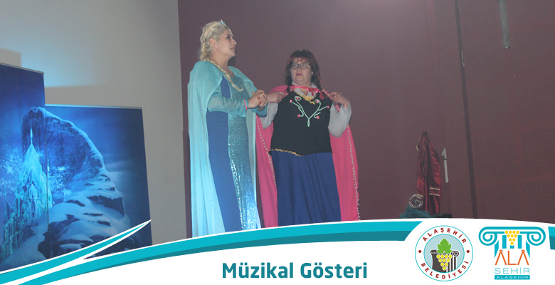 MİNİKLER  MÜZİKAL GÖSTERİYLE ÇOK EĞLENDİ